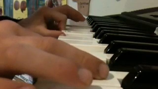The easiest way to play bing bong on piano смотреть онлайн