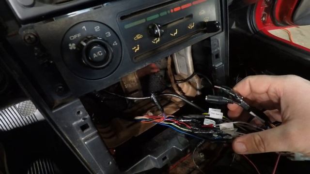CHEAP Apple Car Play! (miata build series) смотреть онлайн