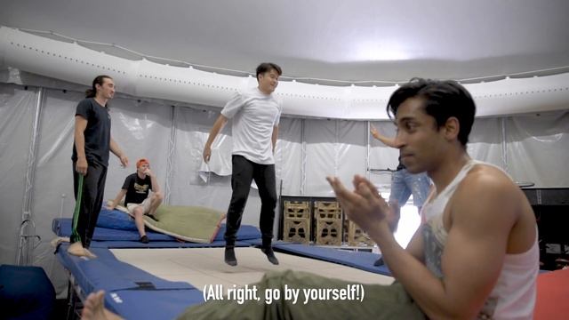 Wah!Banana + KURIOS, Cabinet of Curiosities = A Flipping Good Time With M1 смотреть онлайн