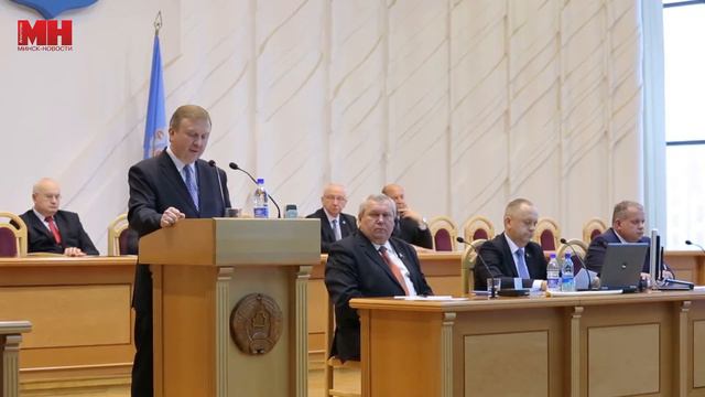 Депутаты Мингорсовета утвердили Андрея Шорца в должности председателя Мингорисполкома смотреть онлайн