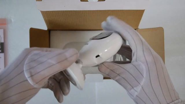 Hikvision DS-2CV2U01EFD-IW, 1.0 MP Network Cube Camera смотреть онлайн