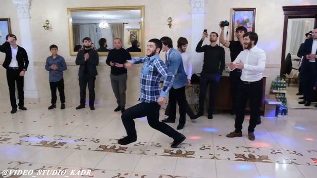 ТАНЦЫ НА СВАДЬБЕ смотреть онлайн