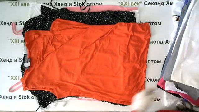 # 2835 Футболки женские секонд хенд цена 550 руб за 1 кг. вес 6,5 кг./ 52 шт./3570 руб./68 руб. смотреть онлайн