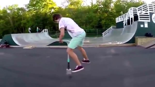Я ВЕРНУЛСЯ КТО БЫ МОГ ПОДУМАТЬ смотреть онлайн