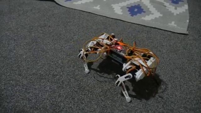 ESP32 Small quadruped robot, robot dog, rotation смотреть онлайн