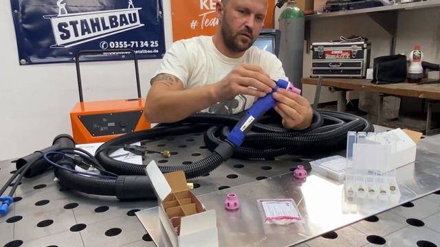 Extraction fume gun , WIG Brenner , Rauch Absaugbrenner von Abicor Binzel , Absauganlage Kemper смотреть онлайн