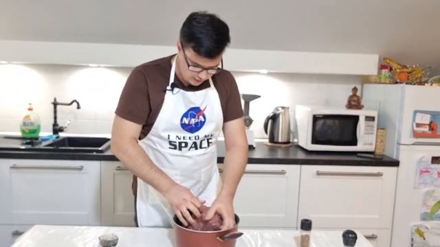 Аппетитный люля-кебаб (молотый шашлык) по узбекски на мангале. Секрет того что бы фарш не падал. смотреть онлайн