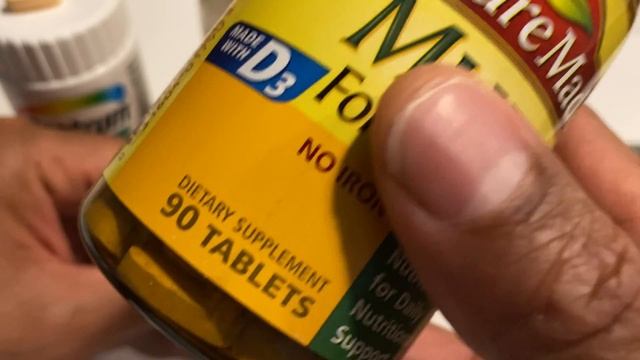 Centrum Multivitamin Vs Nature Made Multivitamin Vs Nature Made Gummy Vitamins