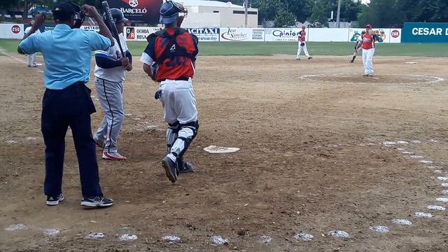 Interempresarial softbol Santiago смотреть онлайн
