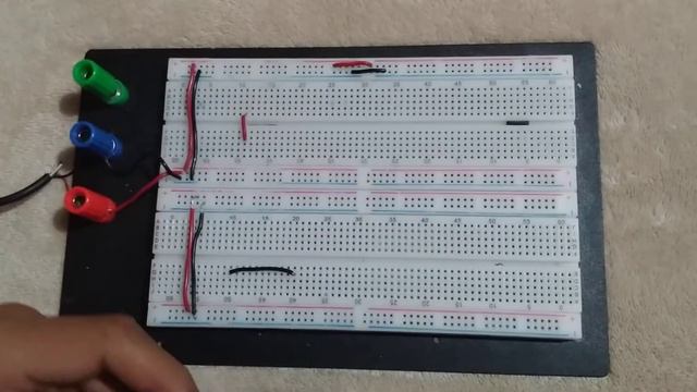 Práctica No.5 (uso de proteus y punta lógica) смотреть онлайн