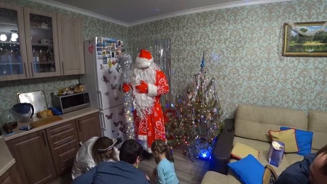 Дед Мороз и Снегурочка как БиЗнЕс? Сколько я зарабатал? смотреть онлайн