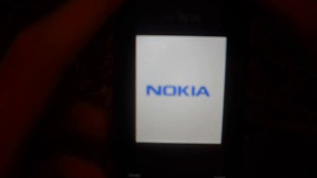 обзор Nokia 100