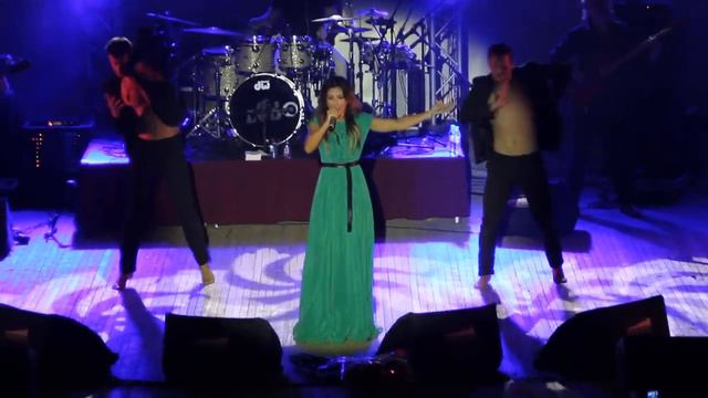 Ани Лорак - Обними меня крепче (Судак 26-08-2013) смотреть онлайн