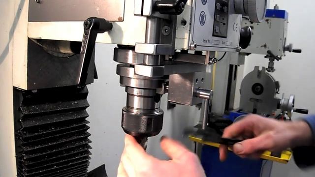 BF30 Spindle Lock & Drill stop closeup смотреть онлайн