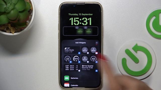 How To Set Astronomy Wallpaper On IOS 16? | Dynamic Astronomy Lock Screen