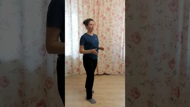 Разучиваем "Комарово"!!! Простые движения. Танцуем вместе под музыку с удовольствием, 3 х 32 такта. смотреть онлайн