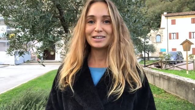 итальянские женщины - какую верхнюю одежду носят зимой...и не приехавшая полиция по мою душу смотреть онлайн