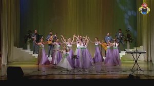 " ГАГАРИНСКИЙ ПАРК ", поёт ансамбль "Митрофановна", танцуют ансамбль "Барабушки".