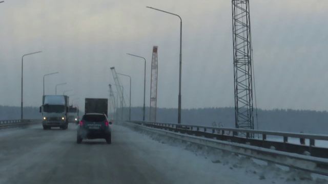 Дорога Лысьва - Пермь зимой. Строительство 2-го моста через р. Чусовая. 24.12.2021 г.