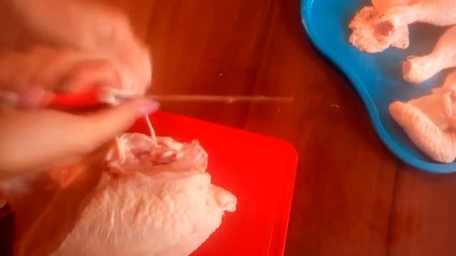 Как быстро и легко разделать курицу.Для новичков,подробное объяснение. смотреть онлайн