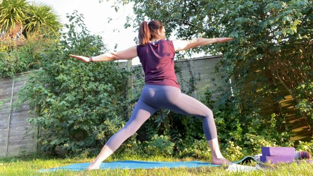 AUTUMN EQUINOX VINYASA FLOW YOGA - For Balance & Transition смотреть онлайн