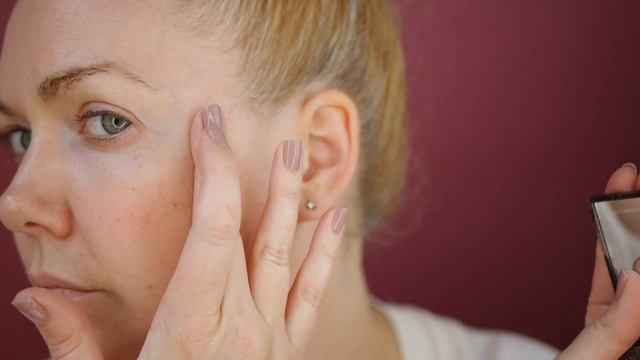 My Favorite Highlighting Products for Mature Skin | HD Real Skin Cheek + Arm Swatches смотреть онлайн
