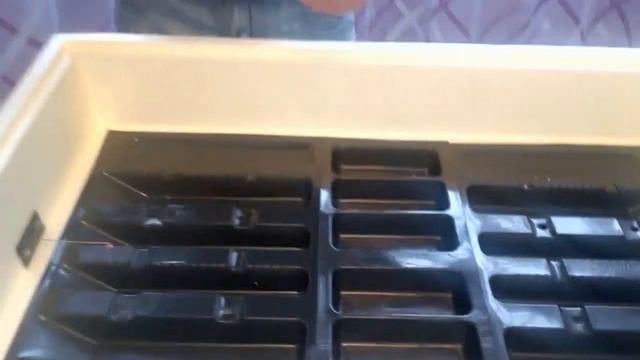 Инкубатор Золушка с автоматическим переворотом на 98 яиц 220/12 вольт