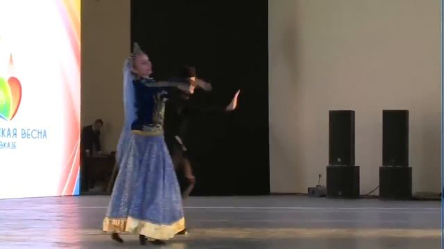 Uzundere - Azerbaycan xalq reqsi смотреть онлайн