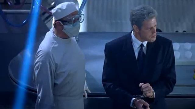 Шестой элемент ,момент про писю 2000 XviD DVDrip KINOREAKTOR