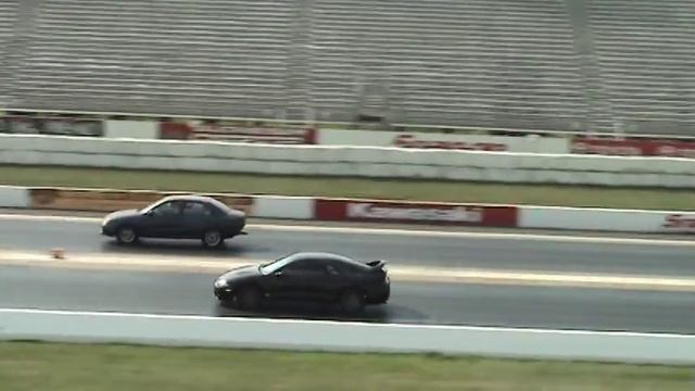 bstoner 2g eclipse 10.4 vs Hyundai Elantra awd 4g63 swap Showdown at E-town 8/16/09 смотреть онлайн