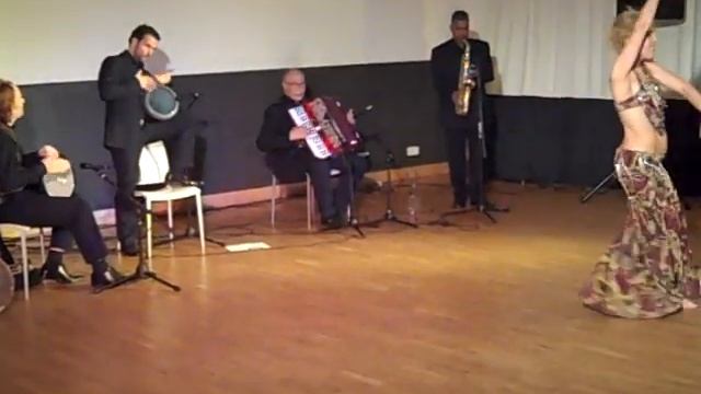 NADA presents Elspeth live with the Baladi Blues in Edinburgh смотреть онлайн