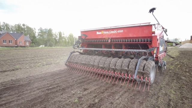 Смело сеем прямо в стерню ржи новой сеялкой Tume смотреть онлайн
