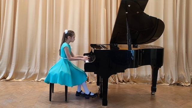 Ананьина Анна, 10 лет, Кандалакша. И.С.Бах Двухголосная инвенция до мажор, И.Парфёнов В осеннем лес смотреть онлайн