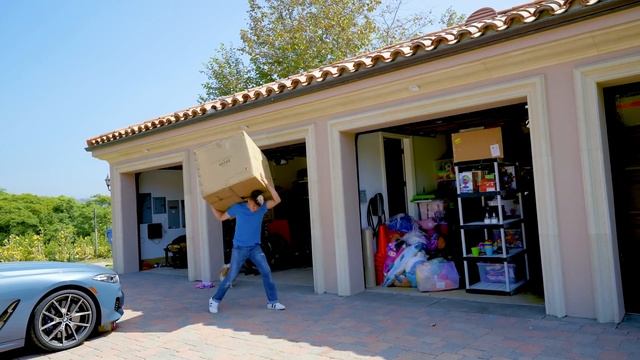 Построили новый игровой Картонный дом. 24 часа в картонном домике | Мия Настя и Артем смотреть онлайн