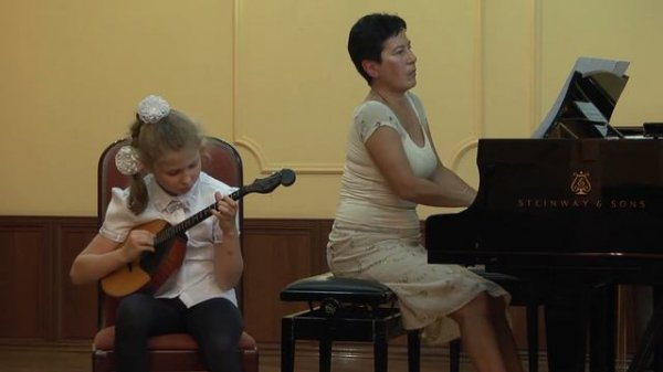 Kislitzyna Lada, domra, 7 years. Tamarin "Starinnyi gobelen", Vlasov Melody, Aperte "Zaragoza"