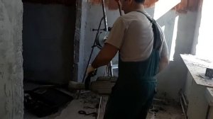 Лучший отбойный электрический молоток 1650 Вт.