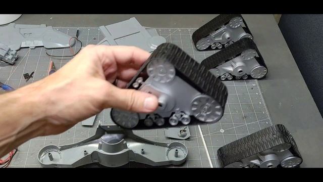 Terminator 2 Hunter Killer Tank model смотреть онлайн