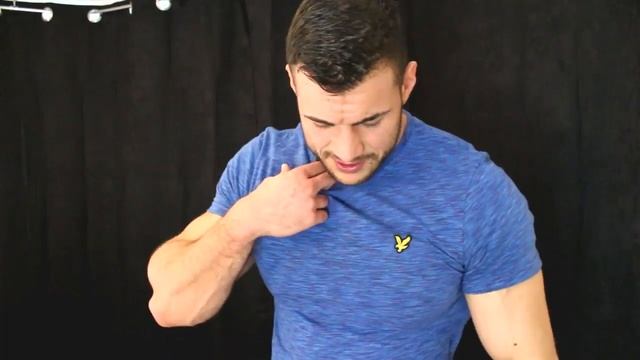 Horny Buddies Play Strip Poker смотреть онлайн