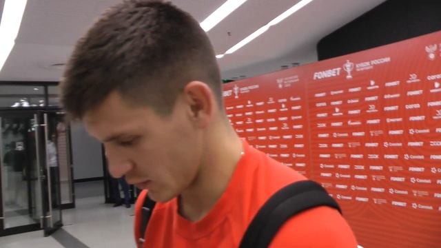 Полузащитник "Спартака" Хлусевич: В чемпионате есть не только "Зенит" смотреть онлайн