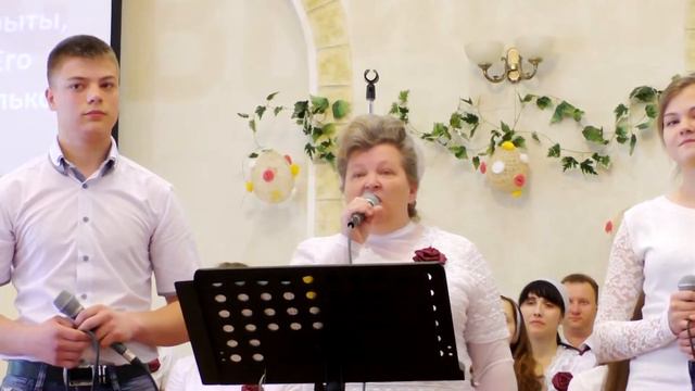 В день когда народ с почтеньем смотреть онлайн