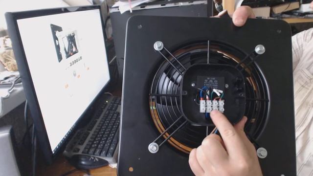 ОНЛАЙН ТРЕЙД.РУ — Вытяжной вентилятор с квадратным фланцем ERA Storm YWF2E 200 смотреть онлайн