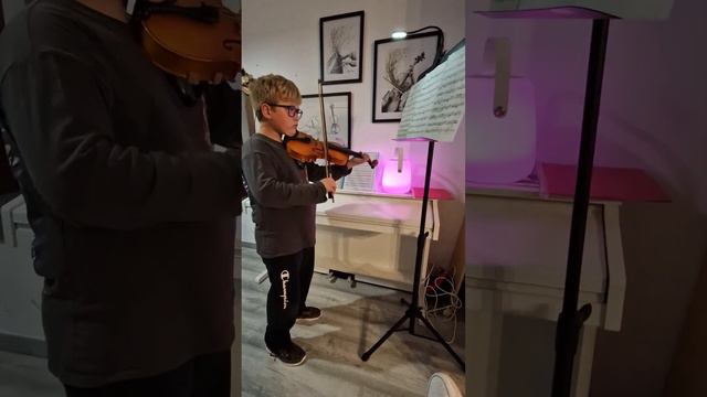 #Practicando #Concertino in G Mayor Op.8,N°4. #Adolf Huber #niñosmusicos #kidsviolin смотреть онлайн