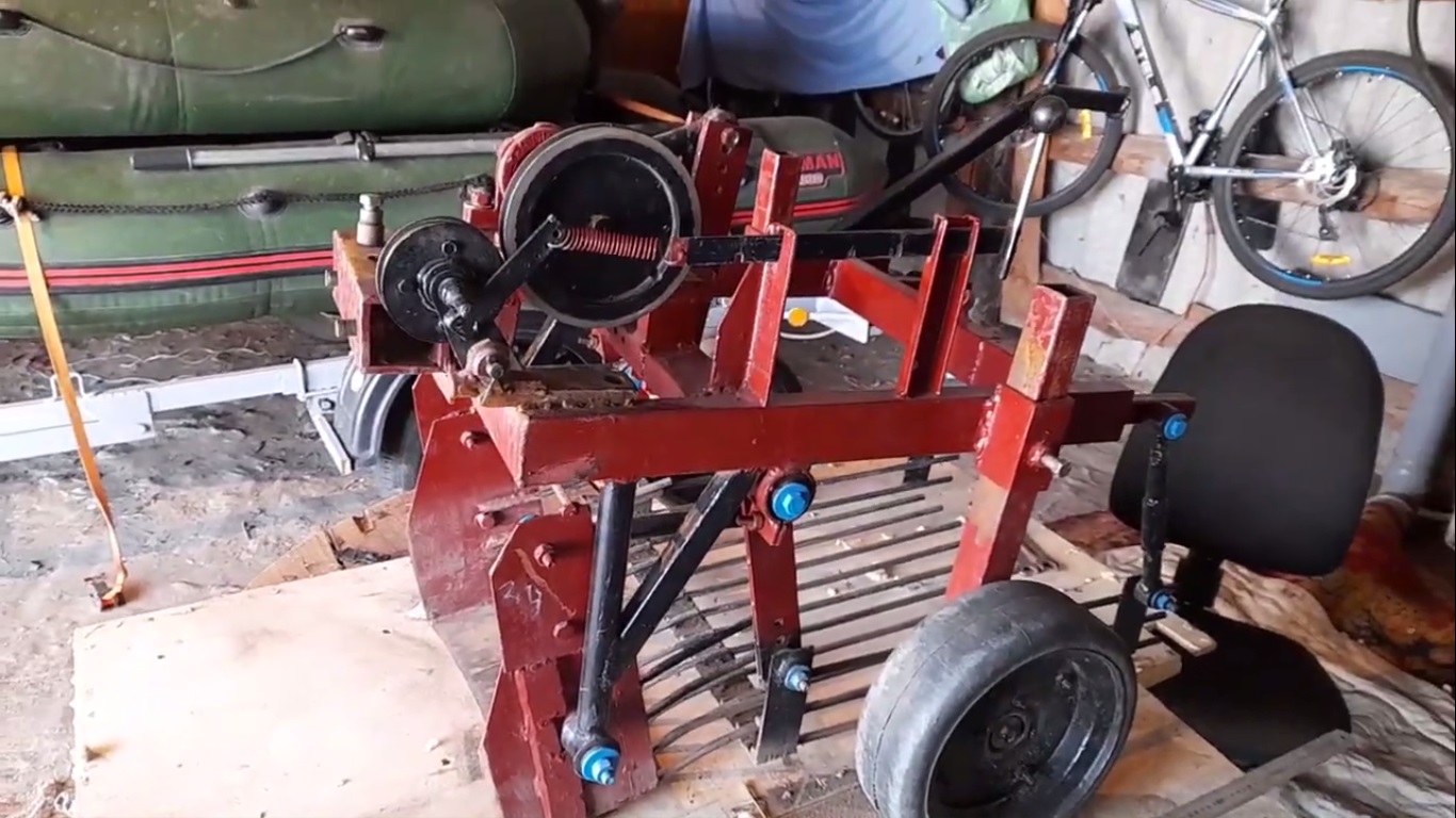 3 года эксплуатации самодельной КАРТОФЕЛЕКОПАЛКИ грохотного типа для мотоблока Нева МБ-2