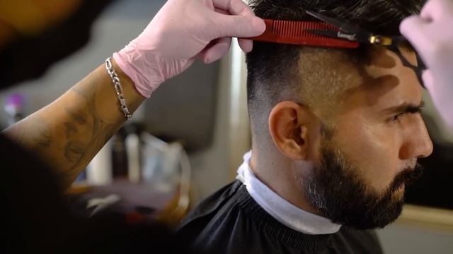 Как подстрижены три Человека-паука? || Стрижки всех Спайдерменов?️ смотреть онлайн