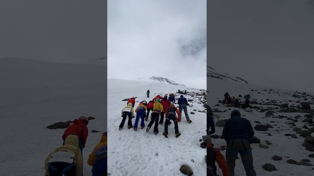 Эльбрус. Вся команда дошла до вершины. 5642м. смотреть онлайн
