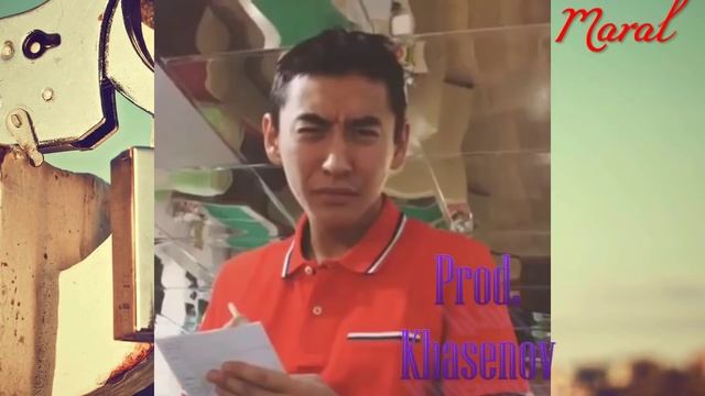 Типичный официант