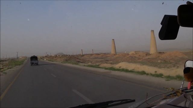 Germany to Vietnam - 12 Stunden Fahrt nach Quetta ?? - S02E66 - Ford Transit MK1 goes east смотреть онлайн