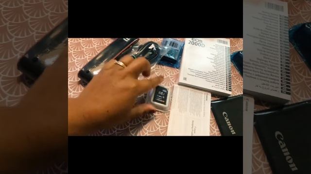 Unboxing Canon EOS 2000D смотреть онлайн