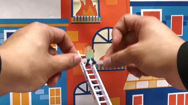 NY554773 FDNY FIRE TRUCK W/LIGHTS & SOUND by Daron Toys. смотреть онлайн