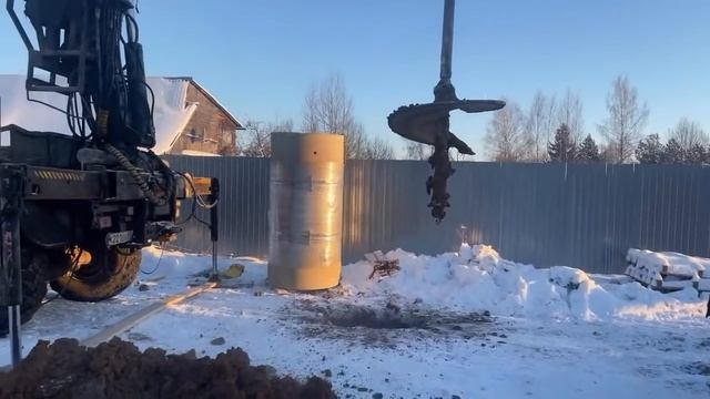 Новое бурение колодца машиной